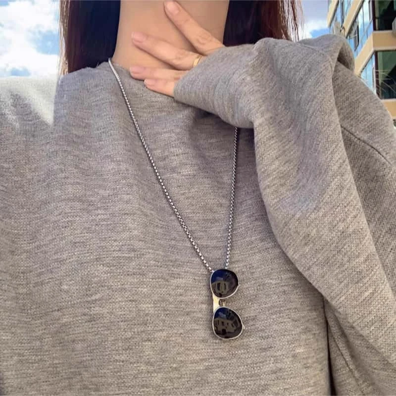 钛钢项链 眼镜项链小众个性配饰钛钢长款眼睛吊坠墨镜卫衣毛衣链