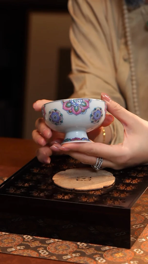 【闪购商品】冉月斗彩高足敦煌藻井杯L