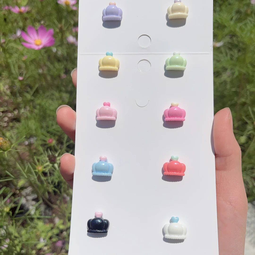 想念王后的皇冠配件