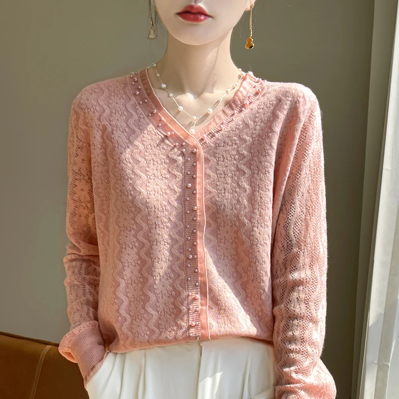 2024年秋季品牌蕾丝钉珠V领长袖长袖针织衫气质时尚百搭镂空薄款