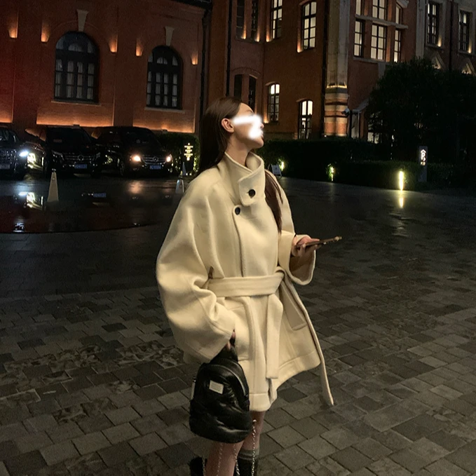 秋冬新款赫本风气质韩版短款廓形夹棉毛呢外套呢子大衣毛呢大衣女