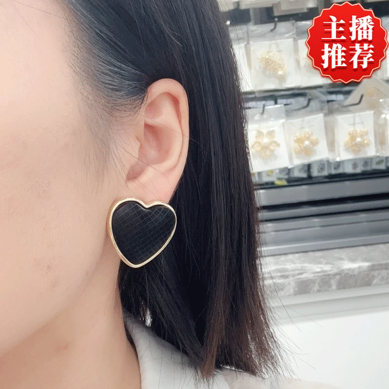 铜合金耳饰 时尚百搭大爱心耳钉耳饰简约桃心网格耳环