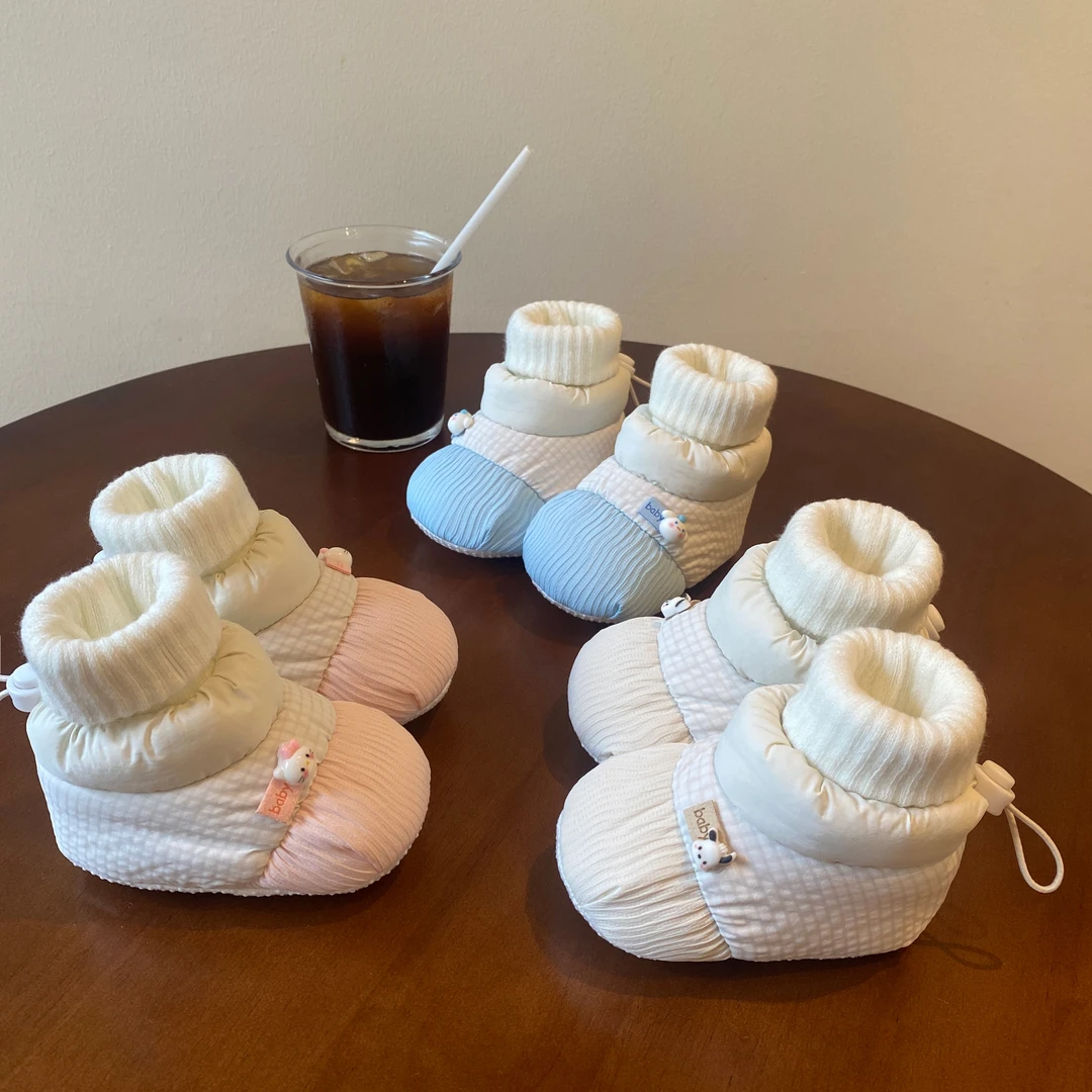 婴儿鞋0-6个月秋冬季加绒加厚软底男女宝宝学步鞋袜子鞋1岁不掉3