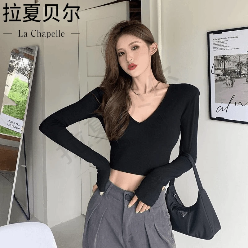 拉夏贝尔V领黑色别致上衣女设计感小众辣妹短款露脐长袖t恤修身打