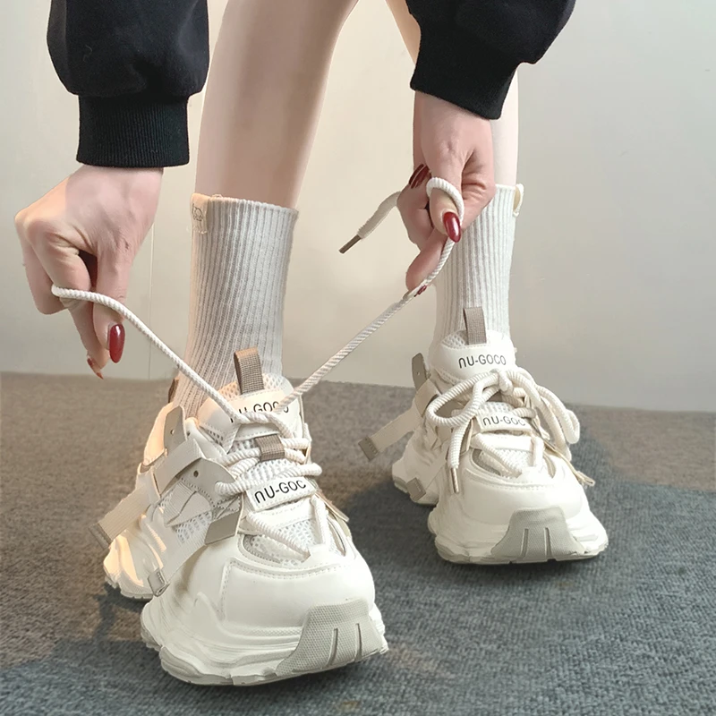 【好物分享】贾不假显脚小炸街厚底老爹鞋女2024年新款休闲运动鞋