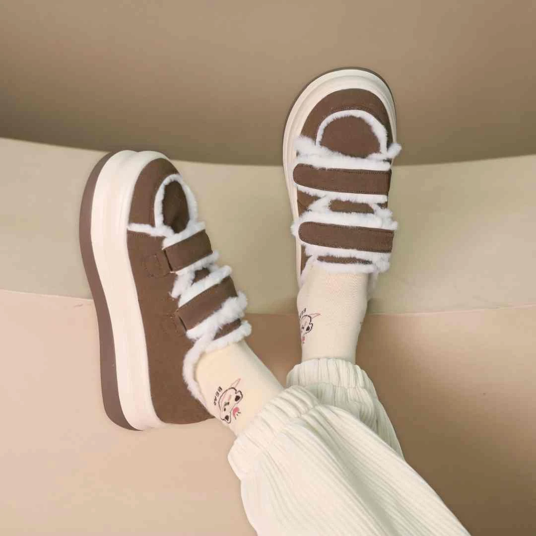 JBJ贾不假冬季加绒休闲板鞋学生时尚百搭厚底毛绒休闲鞋