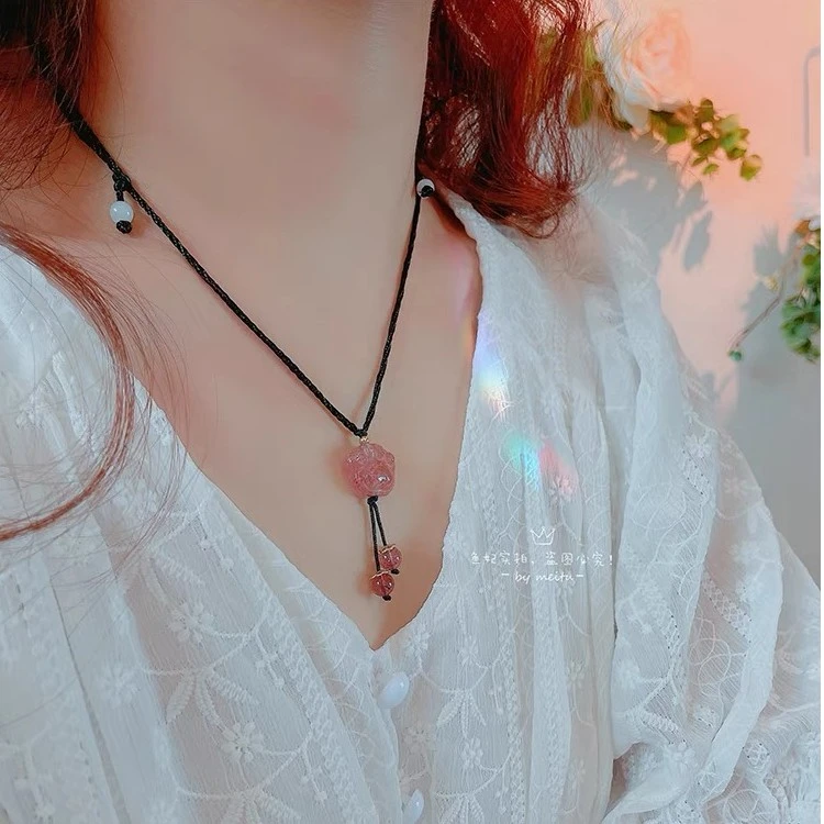 钛钢项链 A-03-黑绳草莓猫爪项链气质轻奢时尚小众简约锁骨链坠链