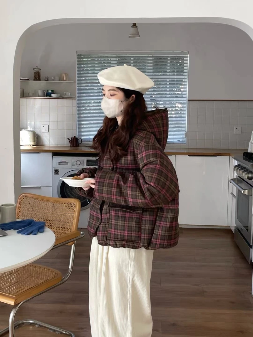 【ziyi】复古连帽格子羽绒服2024日系小个子保暖棉衣羽绒外套女