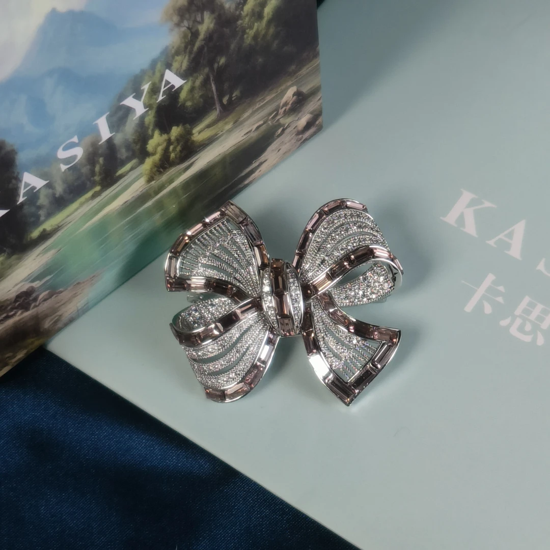 kasiya/卡思雅 铜合金仿水晶胸针 精致时尚蝴蝶结胸针气质百搭款