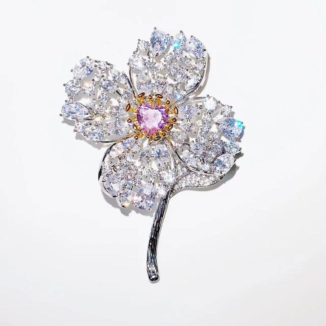 kasiya/卡思雅 铜合金胸针 精致时尚高档四瓣花朵胸针搭外套