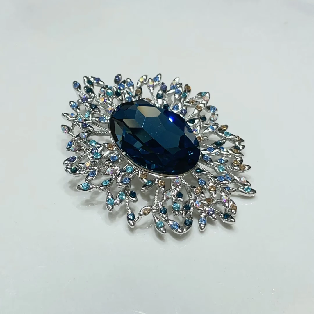 kasiya/卡思雅 铜合金胸针 冬季百搭新款蓝彩徽章胸花