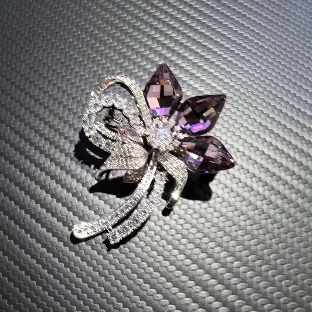 kasiya/卡思雅 铜合金仿水晶胸针 秋施家水晶花束胸针百搭