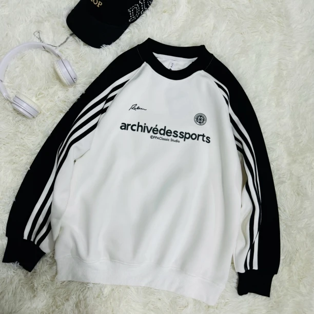 中大童拉条白色032拼色卫衣