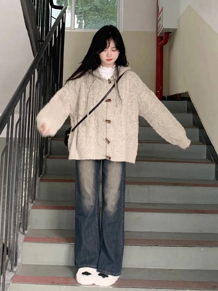 牛角扣连帽毛衣2023新款日系复古慵懒风小个子针织开衫外套女秋冬
