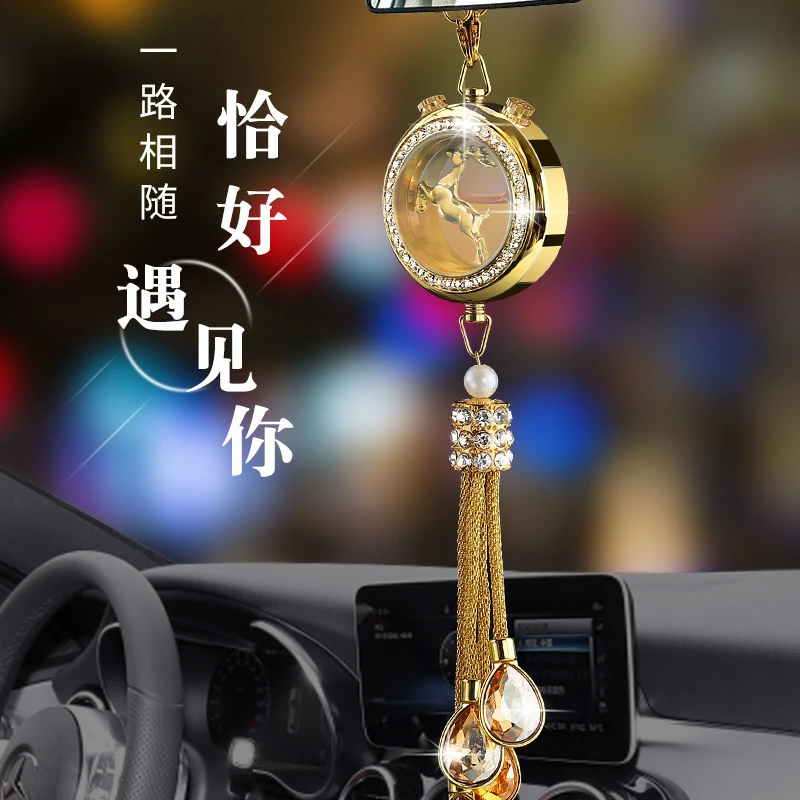 车载香水汽车挂件车内吊饰一鹿平安香薰高档男女车上吊坠精油香薰