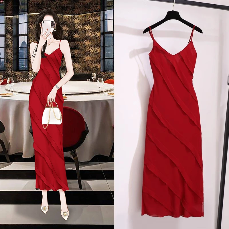 设计高级感显白红色吊带连衣裙海边度假夏季女气质法式小礼服长裙
