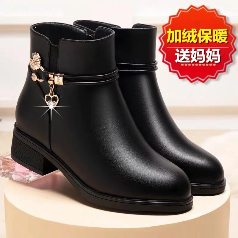 妈妈棉鞋真软皮靴女士短靴2023秋冬季新款加绒加厚女中年保暖棉鞋