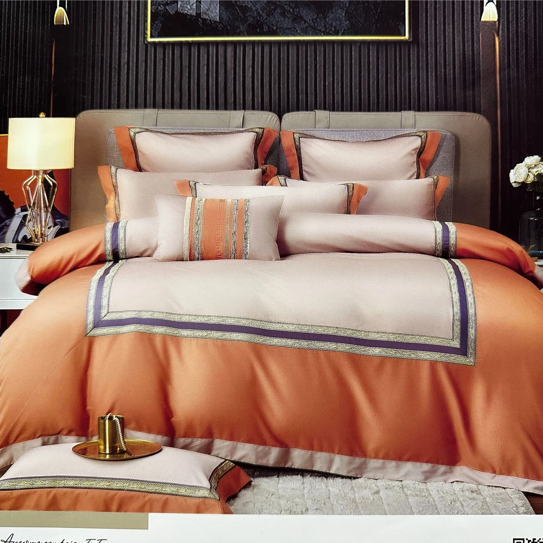 轻奢贡缎绣花四件套（被套220*240cm床单270*270cm枕套48*78cm*2）