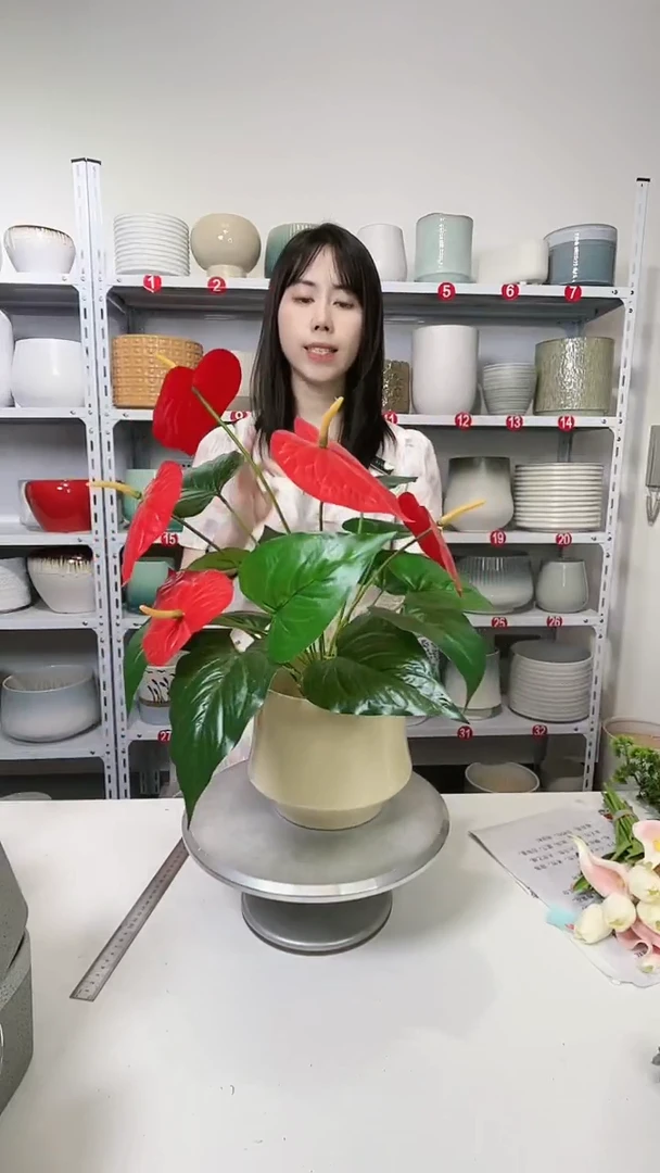 【闪购商品】陶瓷20CM以下矮款奶黄中号16*16（瑕疵）