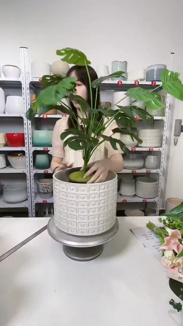 【闪购商品】陶瓷20CM（含）-50CM（不含）罗马圆珠灰大号26*21