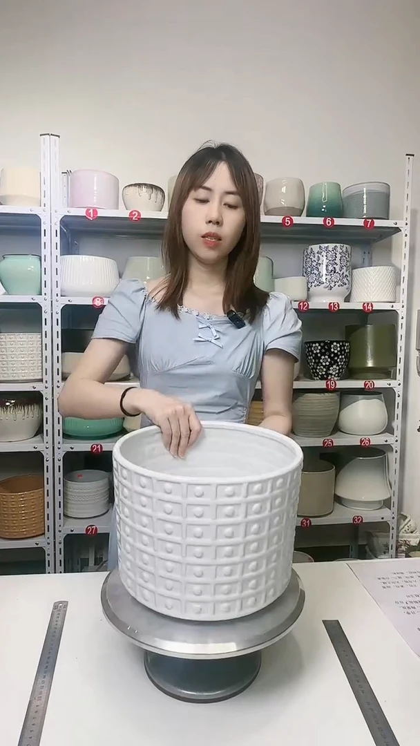 【闪购商品】陶瓷20CM（含）-50CM（不含）罗马圆点白27.5*25*21（瑕疵）