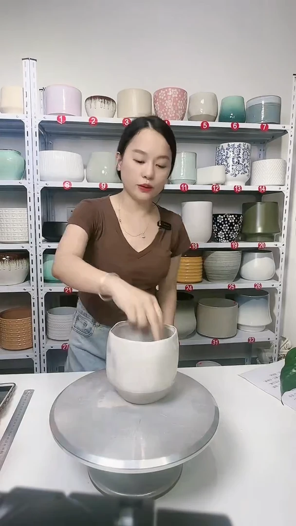 【闪购商品】陶瓷20CM以下不规则灰小号12*13