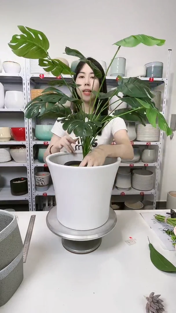 【闪购商品】陶瓷20CM（含）-50CM（不含）纯白小蛮腰大号30*25（瑕疵）