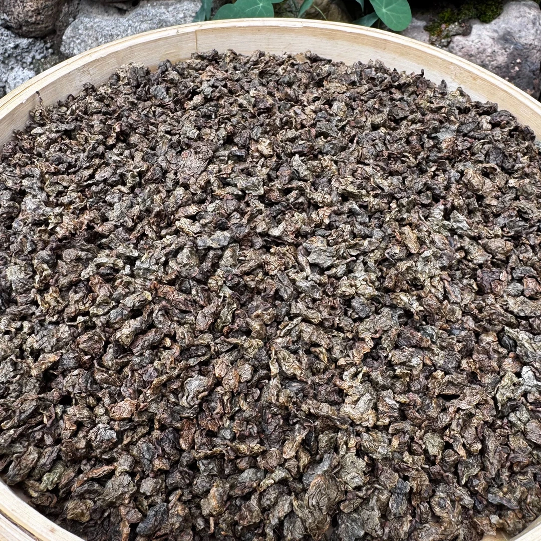 高山 农家  老树沉香茶