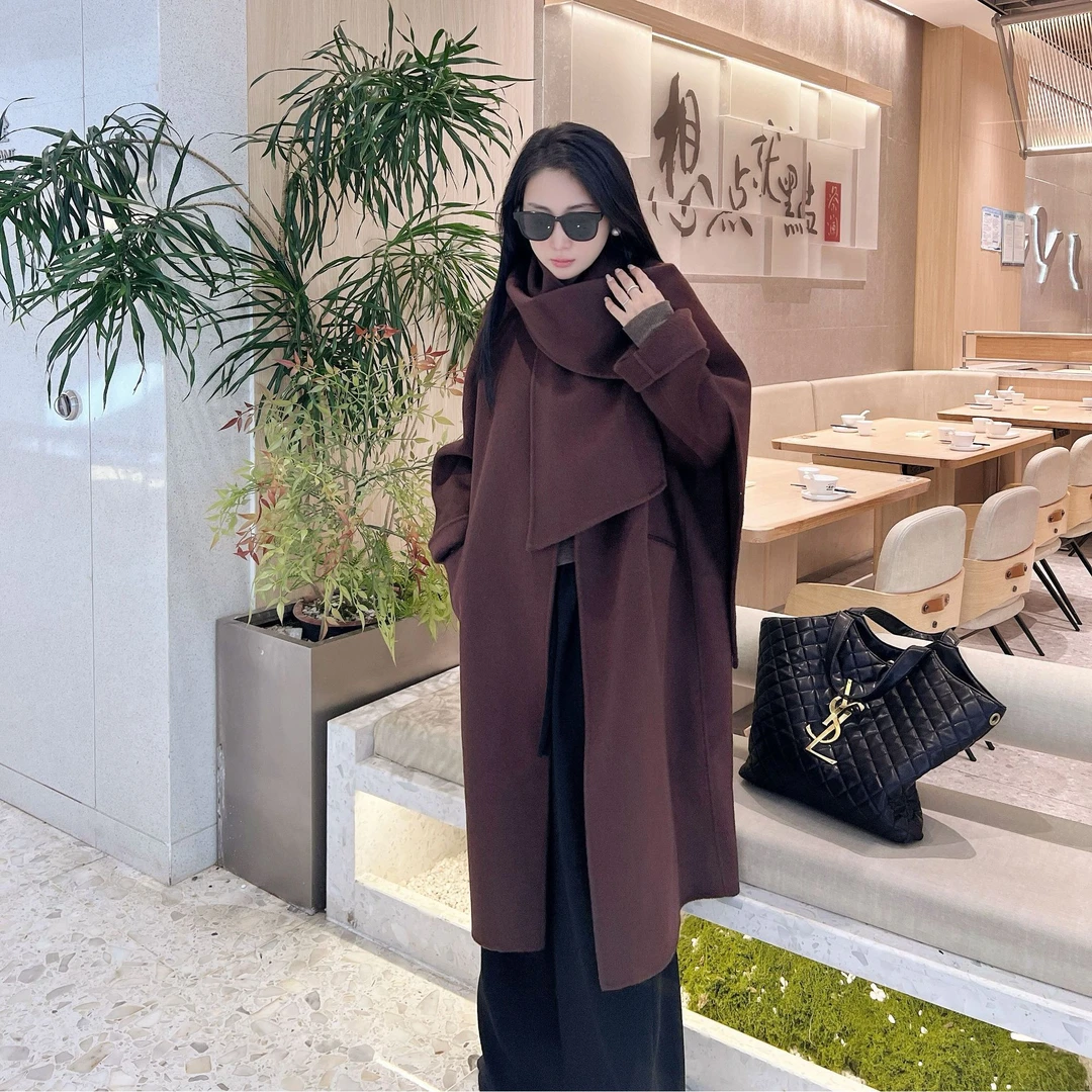 【谜漾】羊绒大衣2025新款韩版围巾设计师定制女款圆领冬季长款外套