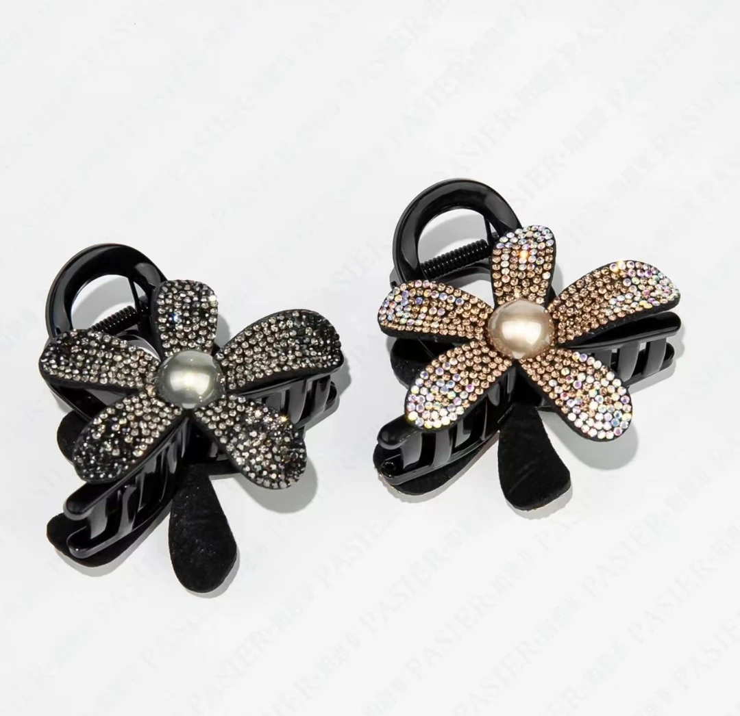 轻奢简约抓夹女盘发后脑勺发夹满钻花朵鲨鱼夹优雅