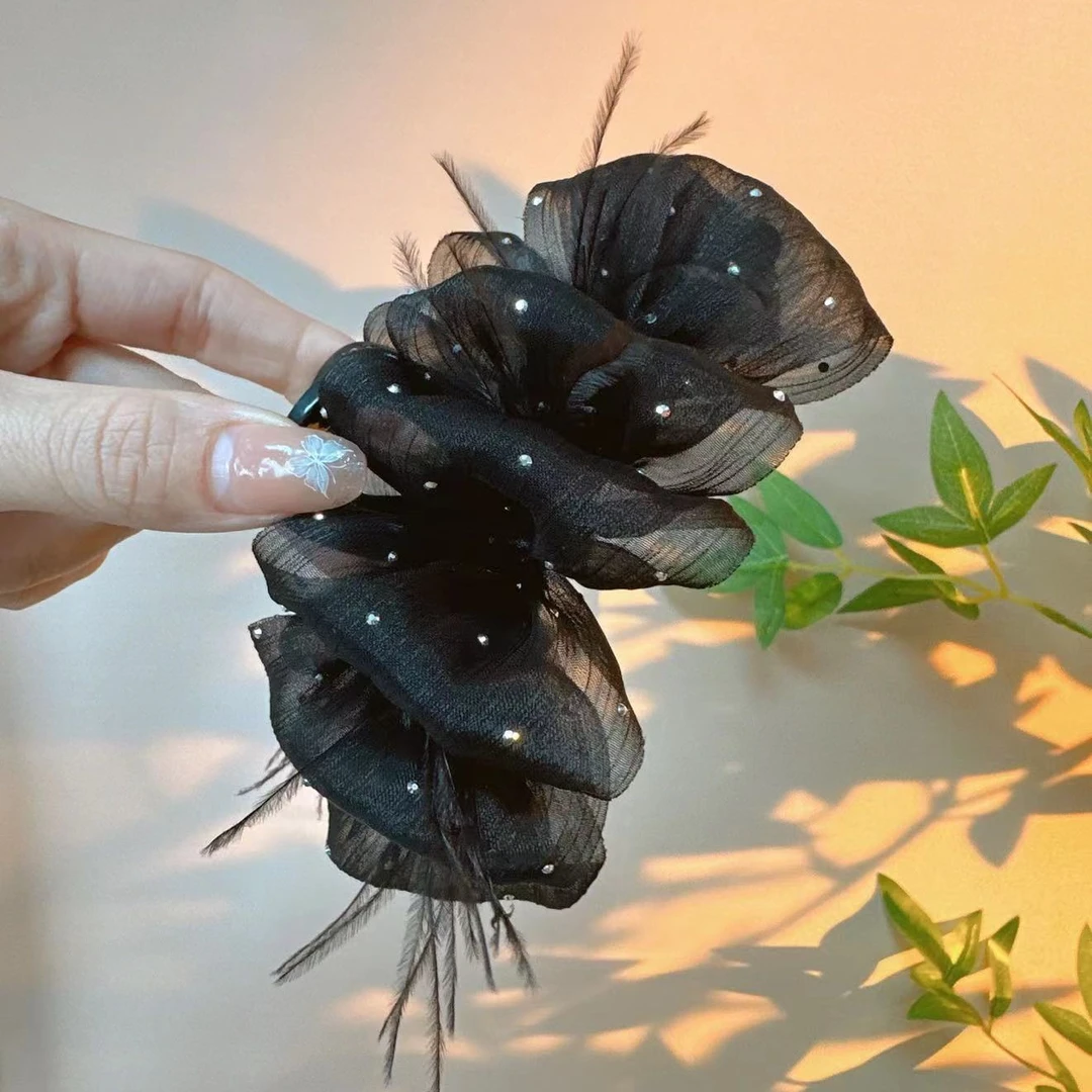 高级感满天星羽毛抓夹2024年新款显发量发抓后脑勺鲨鱼夹头花发卡