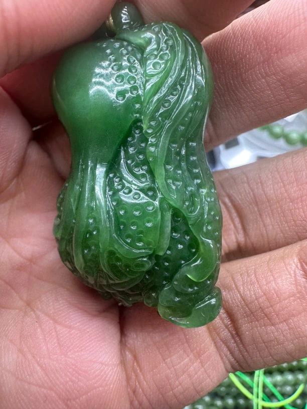 和田玉碧玉白菜吊坠