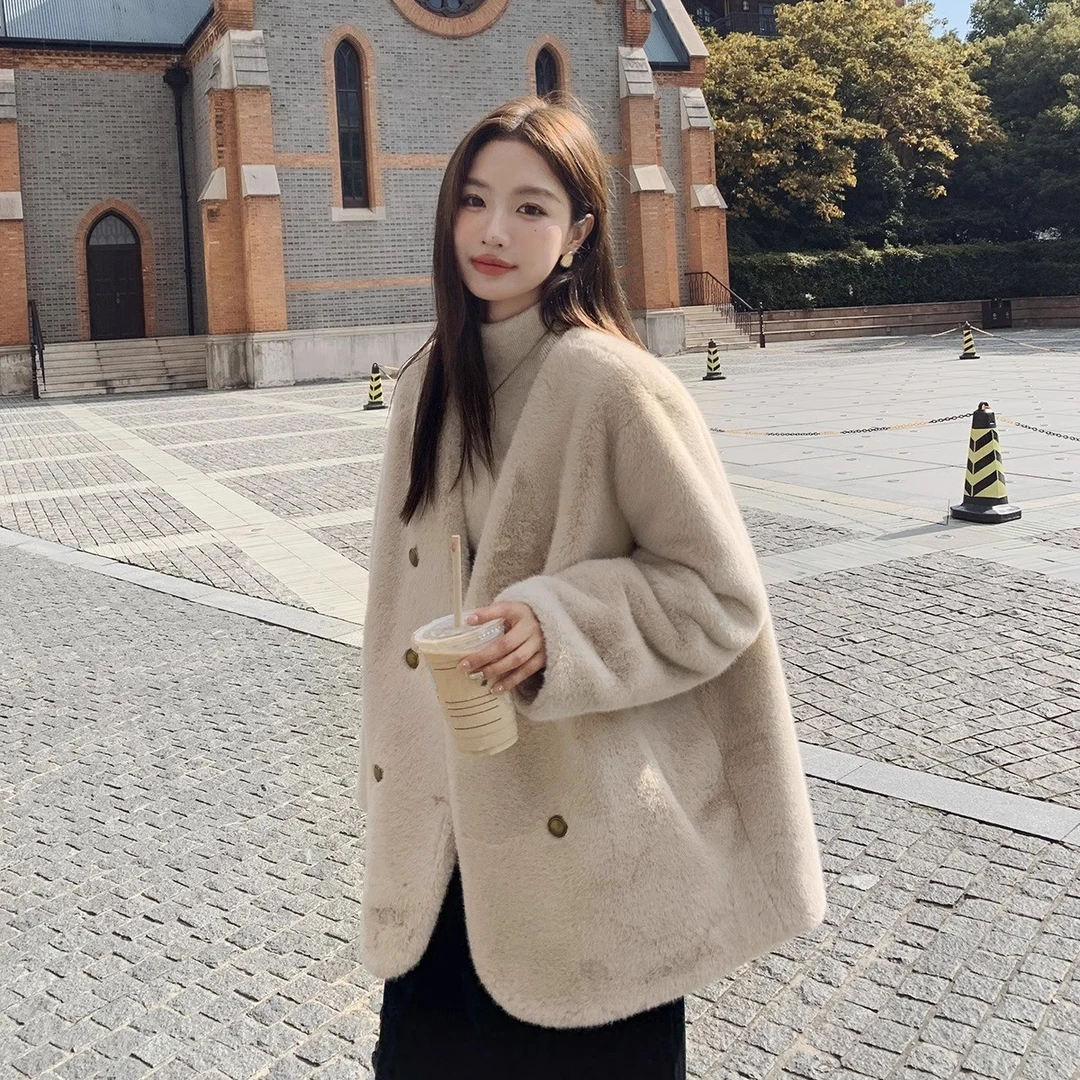 小香风皮毛一体秋冬厚外套2024冬季新款气质加厚保暖毛绒网红大衣
