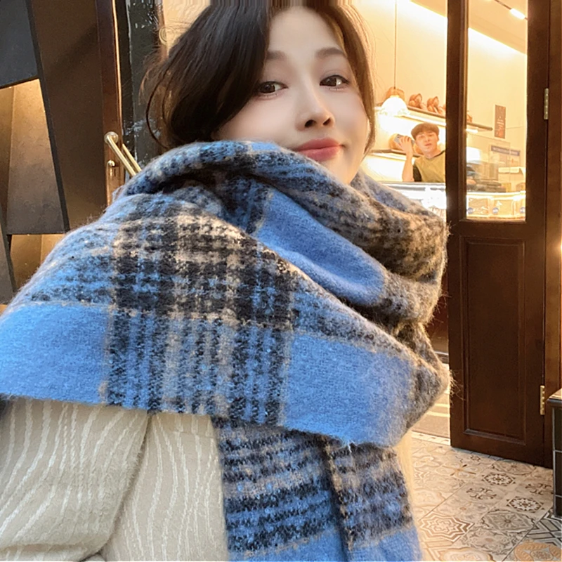 日韩系雅丹风马海毛围巾女冬季加厚保暖百搭学生格子披肩围脖网红