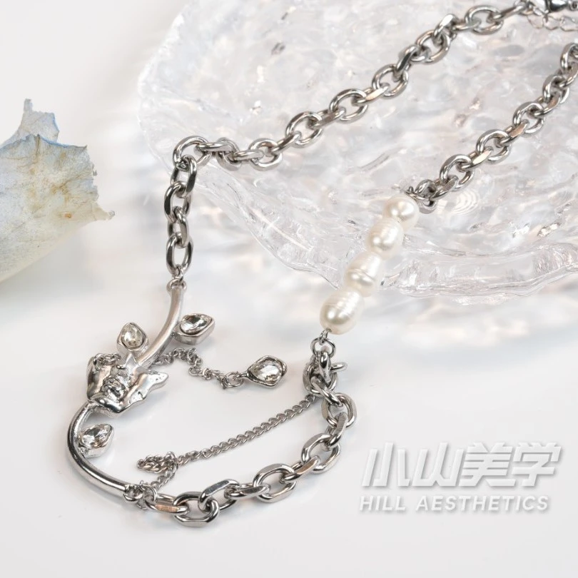 钛钢亚克力项链 D103浪漫主义 时髦简约质感气质百搭爱心锆石宽面