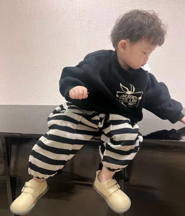 2023冬款新品男女儿童韩版时尚休闲运动套装