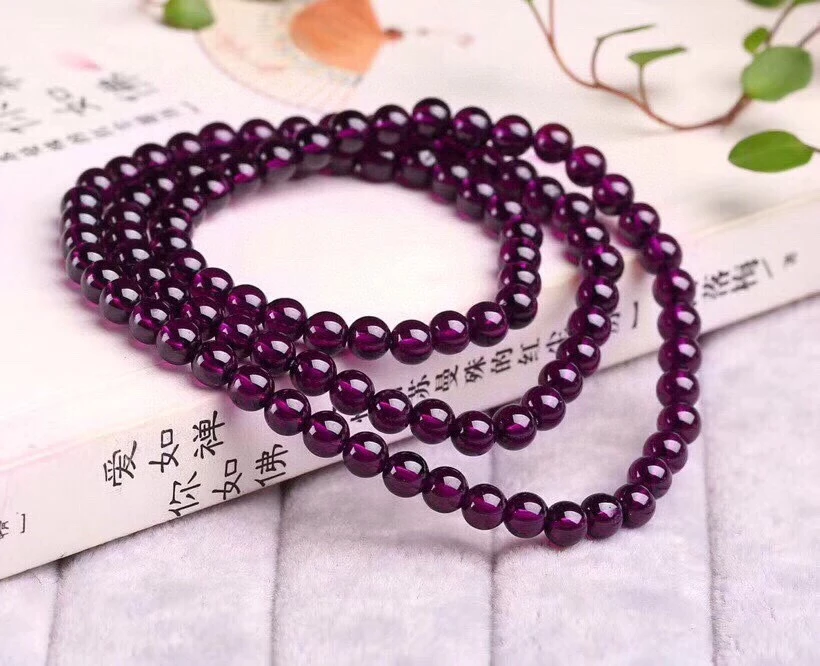 天然石榴石印度紫牙乌石榴石三圈手链手串女款百搭时尚精美女士