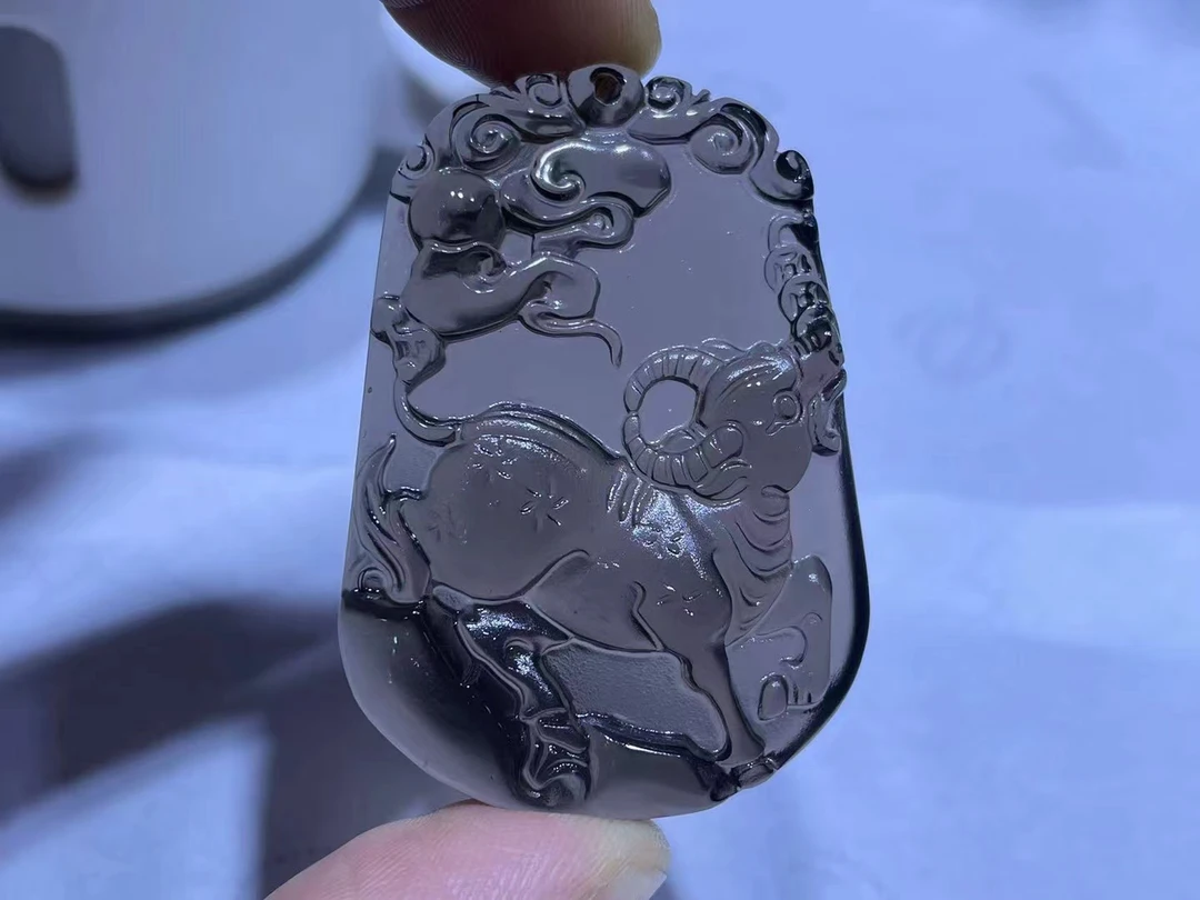 天然黑曜石冰种黑曜石生肖牛吊坠十二生肖项链挂饰男女本命年护身