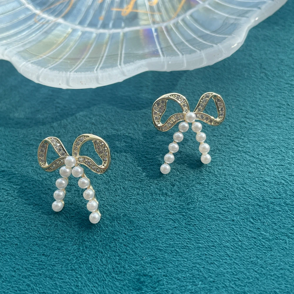 铜合金合成锆石耳饰 高级感蝴蝶结耳钉轻奢时尚气质百搭耳环-C216