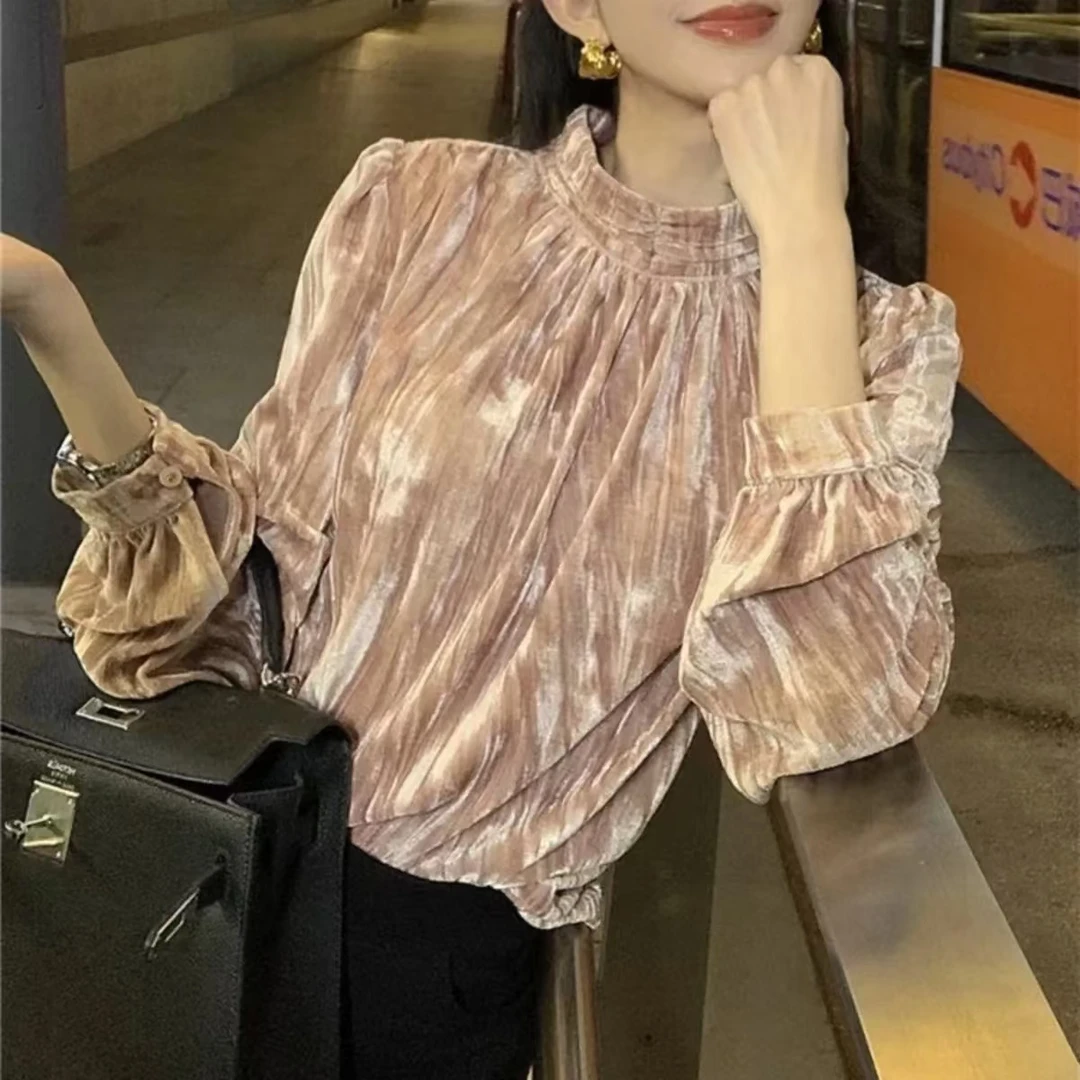 今年流行金丝绒衬衫女秋冬设计感小众洋气上衣气质小香风内搭衬衣