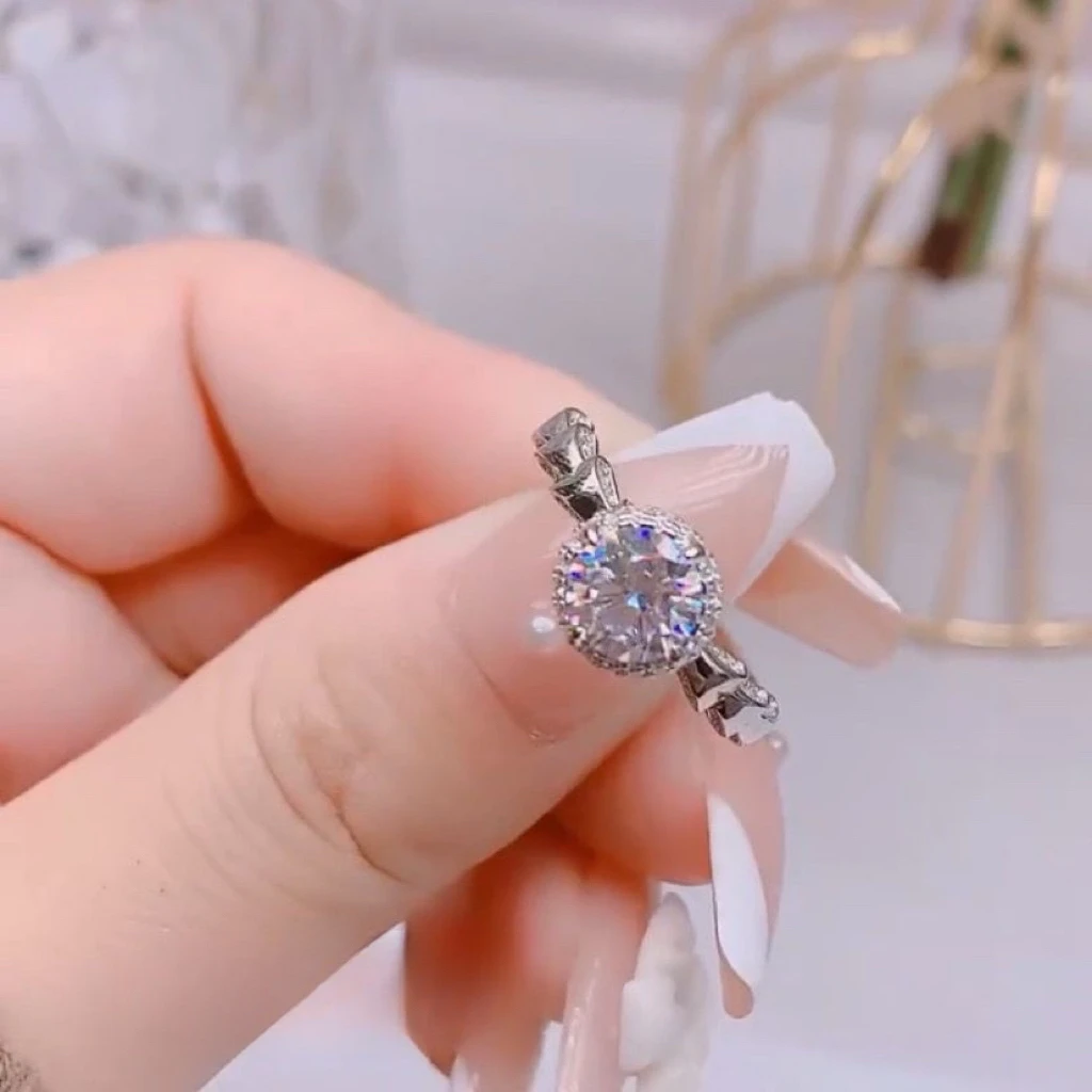 925银莫桑石戒指 【繁星女神】轻奢豪镶设计时尚女戒/合成碳硅石