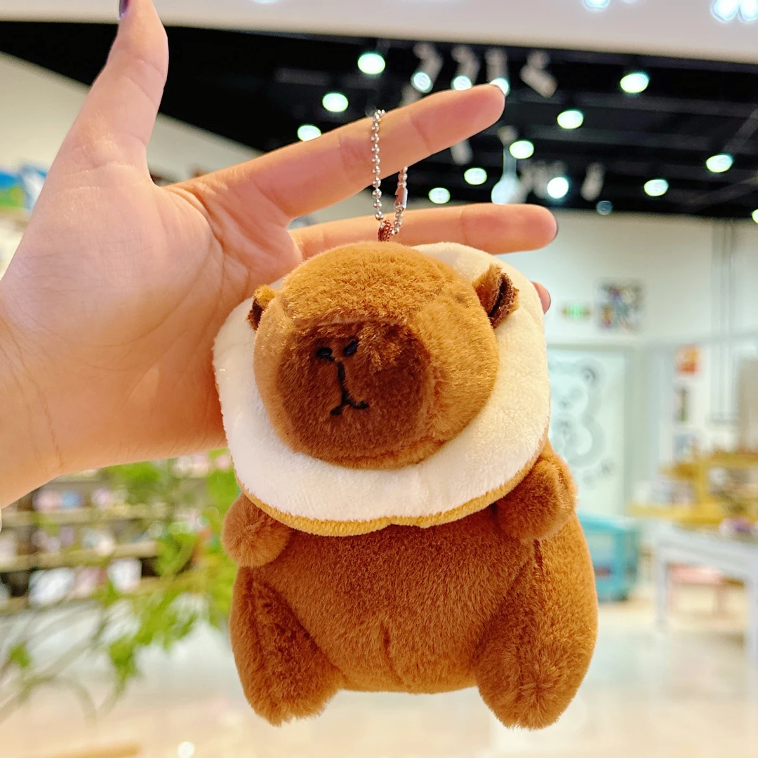 卡皮巴拉毛绒钥匙扣少女心书包挂饰