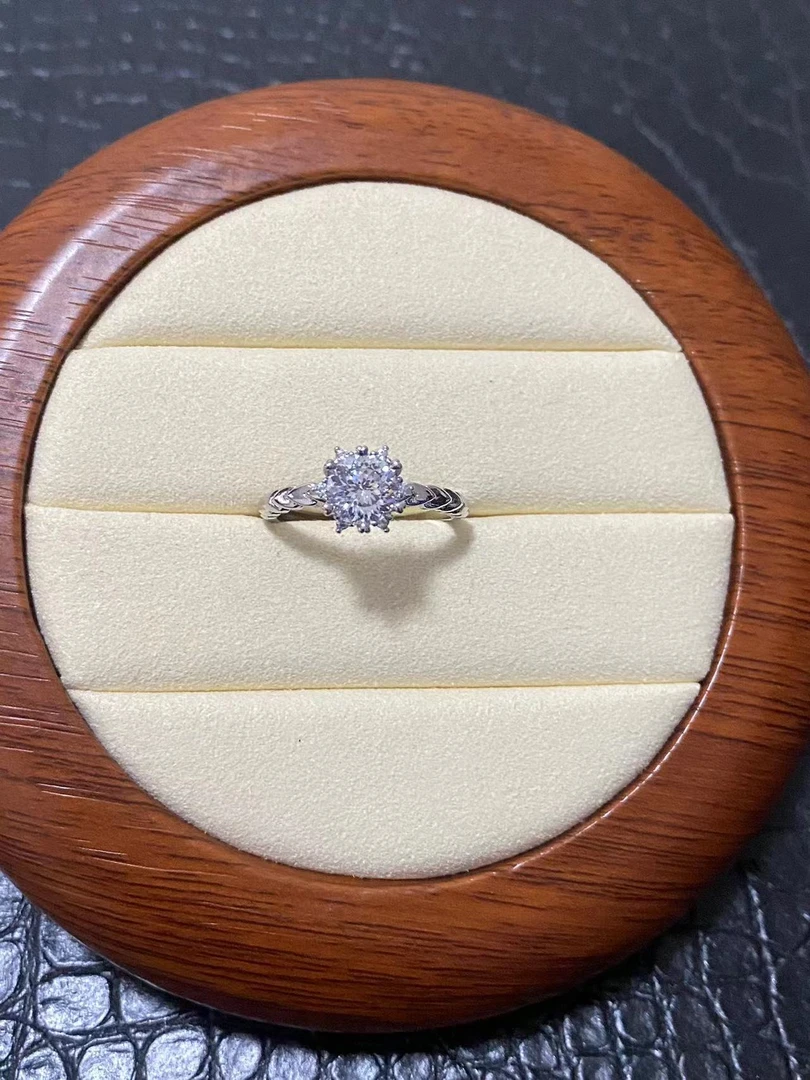 收藏级轻奢时尚气质简约精致戒指xs512