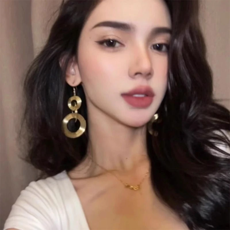 欧美时尚街拍耳环韩国简约百搭耳饰个性潮人夸张耳坠气质耳钉女长