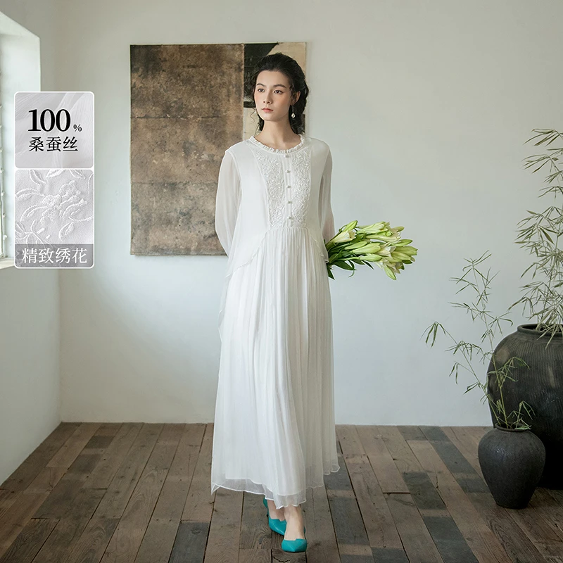 生活在左桑蚕丝连衣裙拼真丝飞片串珠绣花优雅秋冬新长裙1944056.
