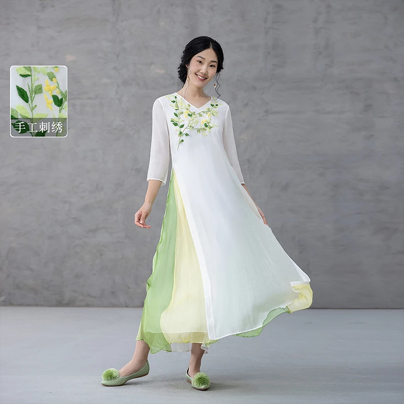 生活在左绣花气质开衩拼真丝飞片撞色春夏新品花仙子长裙女