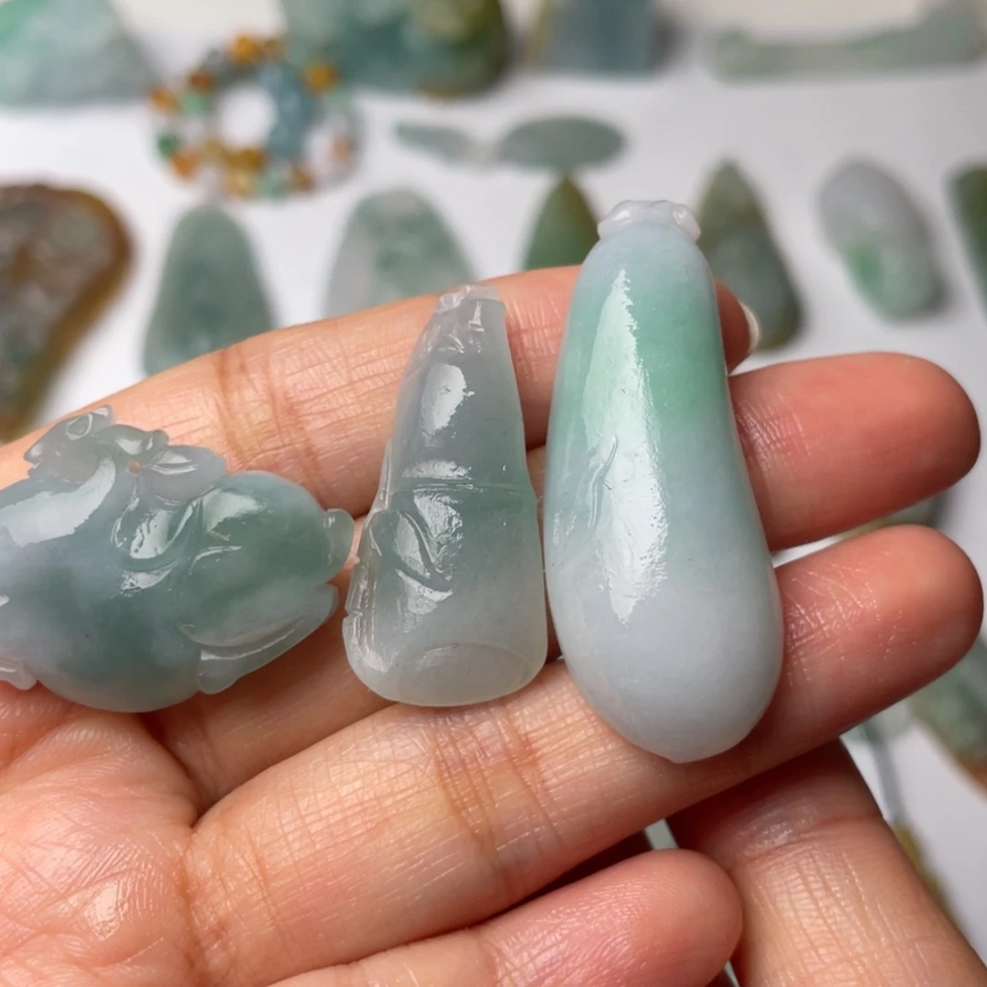【闪购商品】定制翡翠未镶嵌疯***猫