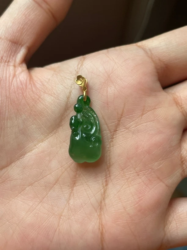 天然翡翠缅甸翡翠毛货吊坠定制链接