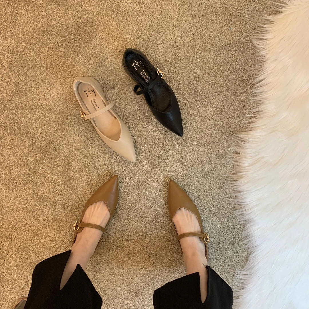 设计感小众低跟鞋法式复古单鞋粗跟扣带女鞋子春夏尖头温柔高跟靴