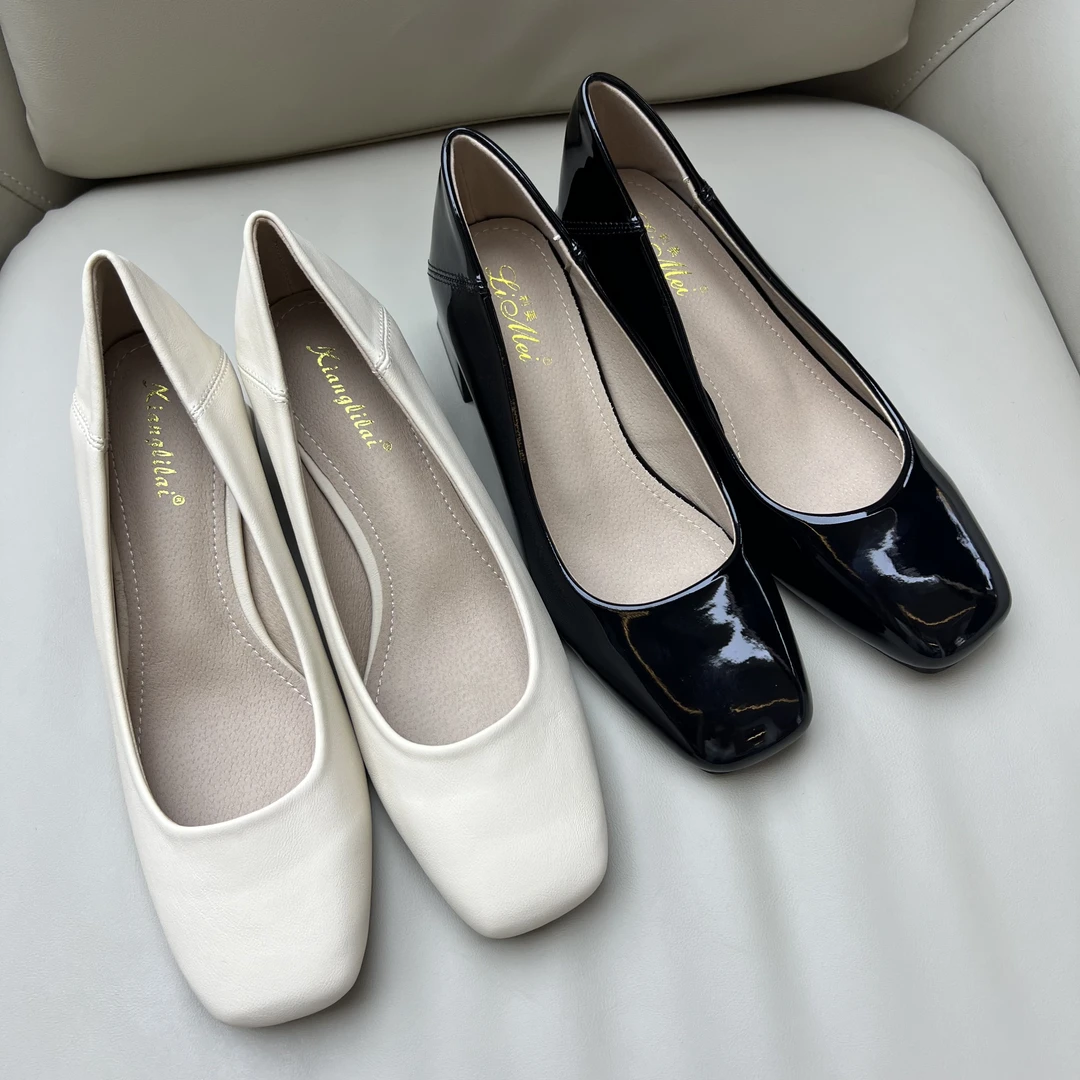 B224方头漆皮粗跟单鞋女鞋